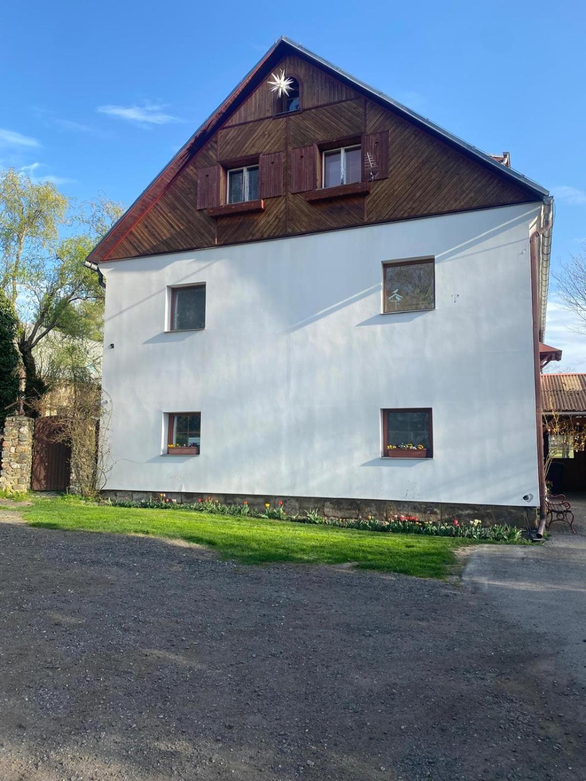 Apartmány Dolní Vítkov Chrastava Esterno foto